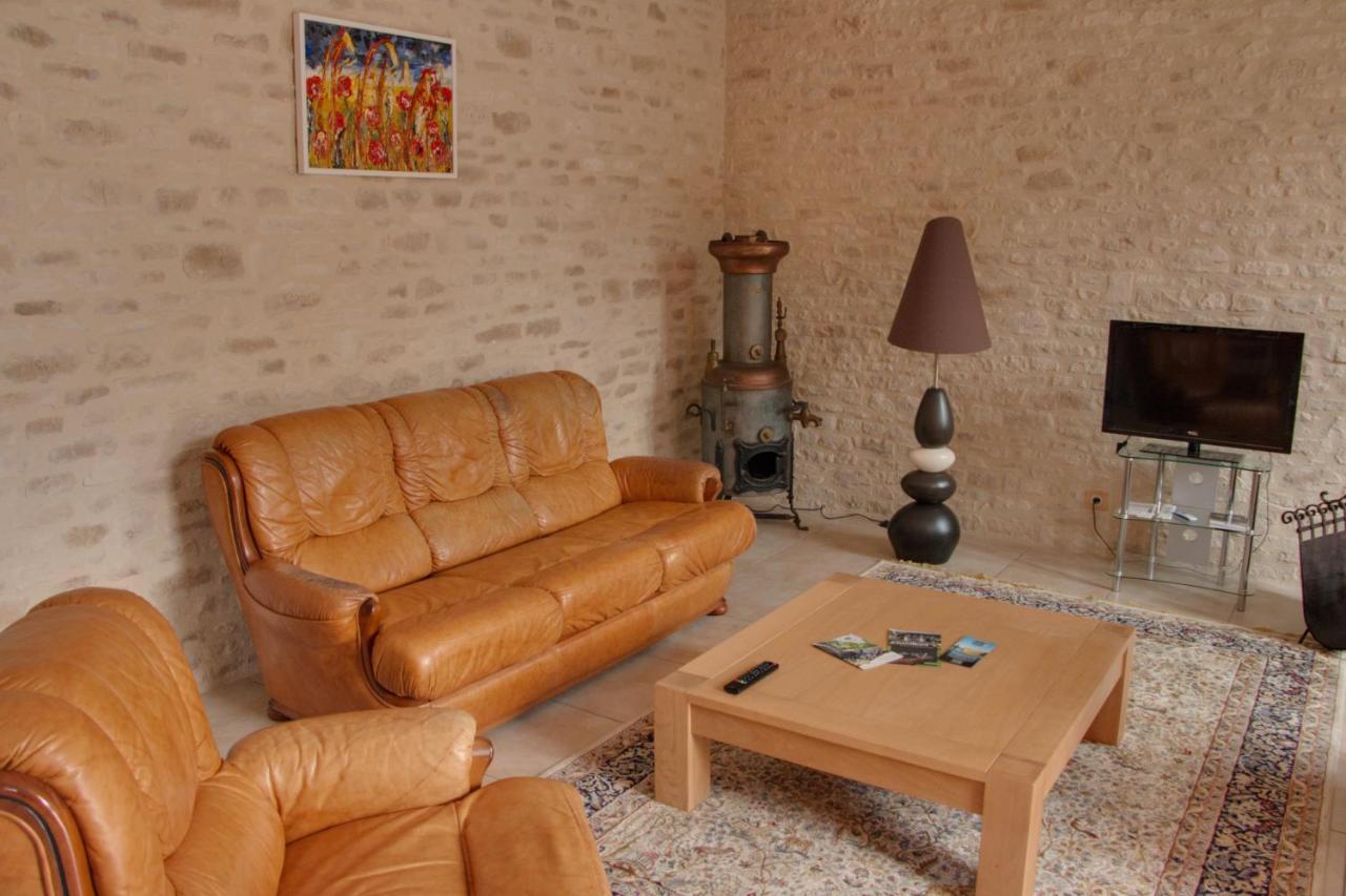 Gite De Villaine Theillay Exterior photo